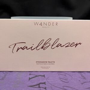 Wander Beauty Trailblazer Eyeshadow Palette